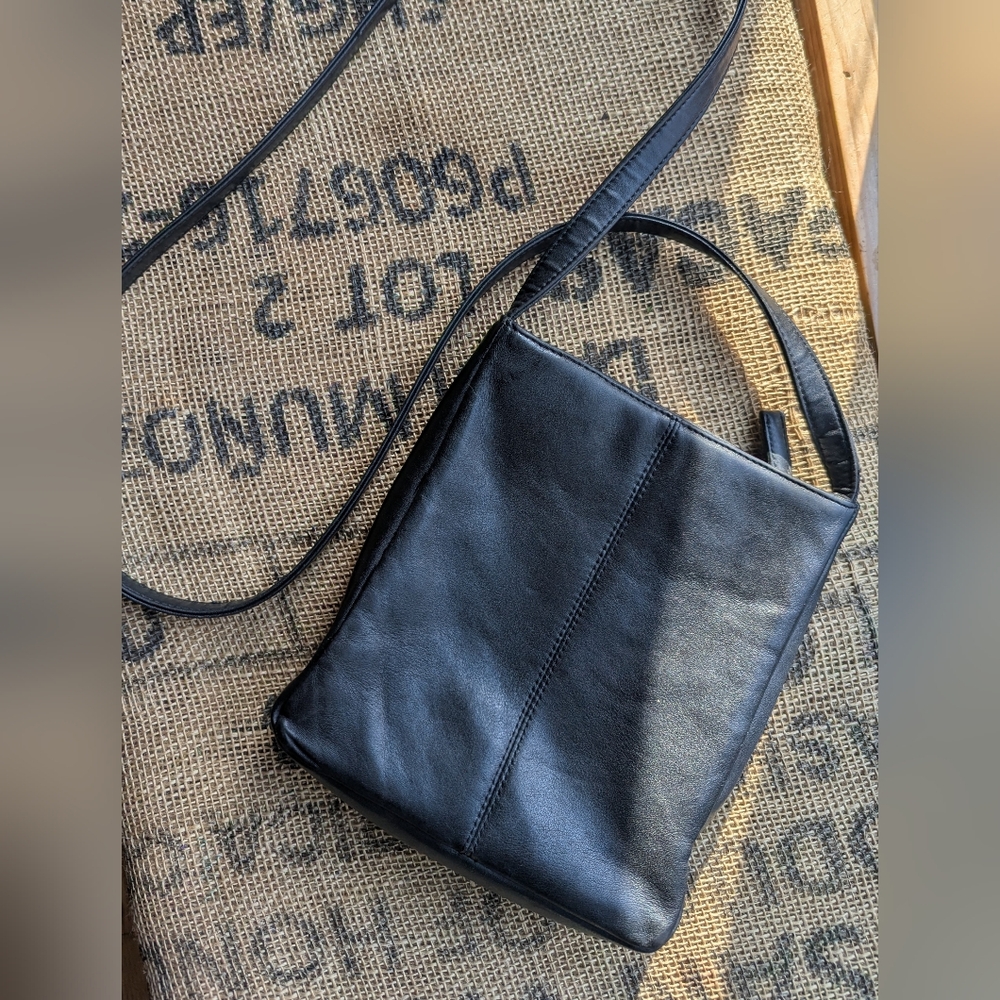 Frog Mushroom Black Leather Crossbody Bag - Picture 3 of 3